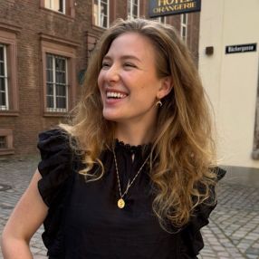 Esther, Babysitter in Düsseldorf
