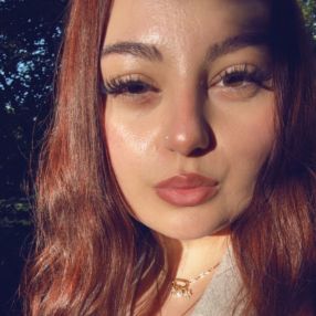 Suna, Babysitter in Völklingen