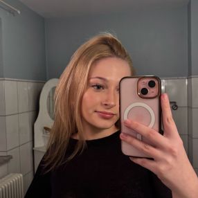 Mira, Babysitter in Bad Abbach