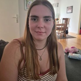 Angelina, Babysitter in Göppingen