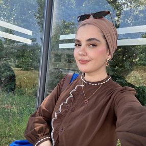 Meriem, Babysitter in Gießen