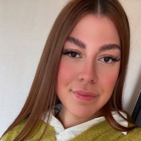 Celine, Babysitter in Frechen
