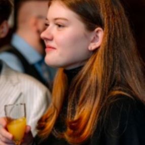 Emily, Babysitter in Neufahrn bei Freising