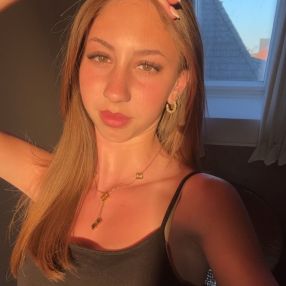 Melina, Babysitter in Wardenburg