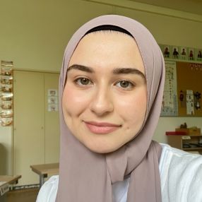 Hatice, Babysitter in Köln