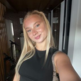 Angelie, Babysitter in Werl