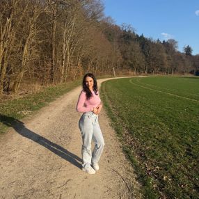 Lorena, Babysitter in Mainburg