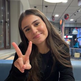 Meryem, Babysitter in Bedburg