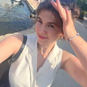 Maya, Babysitter in Esslingen am Neckar