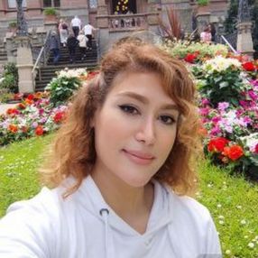 Shokoufeh, Familie in Laatzen
