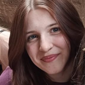 Leonie, Babysitter in Rösrath