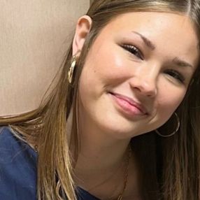 Lea, Babysitter in Mittelangeln