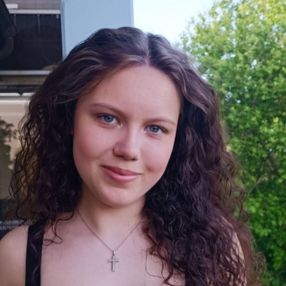 Lena, Babysitter in Wermelskirchen