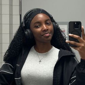 Adriana Lyvanne, Babysitter in Paderborn