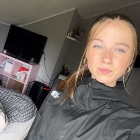 Mila, Babysitter in Königswinter