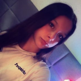 Lenia, Babysitter in Ladenburg