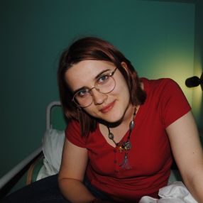 Anna, Babysitter in Hausen