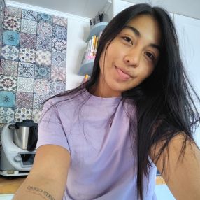 Yisel, Babysitter in Friedrichsdorf