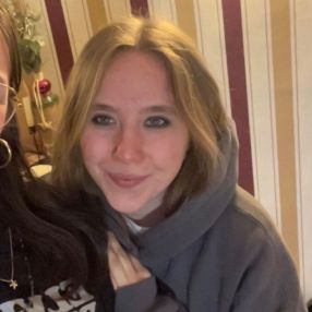 Charlotte, Babysitter in Pirna