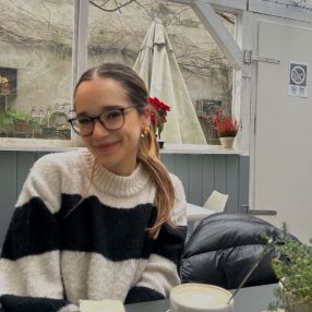 Zara, Babysitter in Wiesbaden