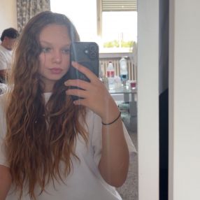 Viktoria, Babysitter in Moers