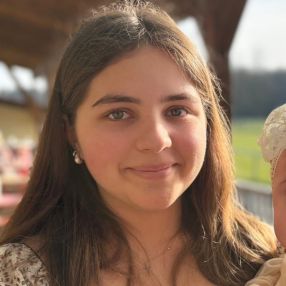 Alessia, Babysitter in Freigericht
