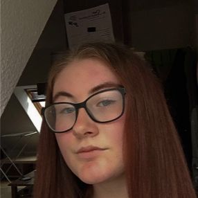 Leonie, Babysitter in Hagenow