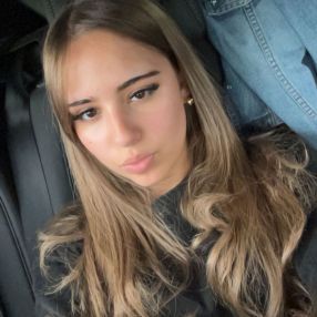 Nira, Babysitter in Bad Honnef