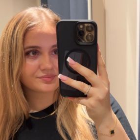 Iva, Babysitter in Durmersheim