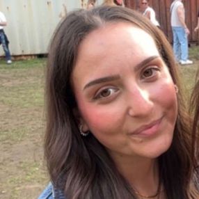 Aylin, Babysitter in Wesel