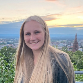 Isabell, Babysitter in Paderborn