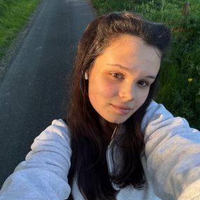 Anzhelika, Babysitter in Itzehoe