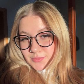 Nele, Babysitter in Wächtersbach