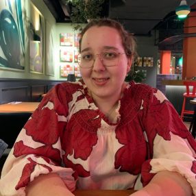 Eslem, Babysitter in Köln