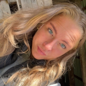 Minnie, Babysitter in Aalborg