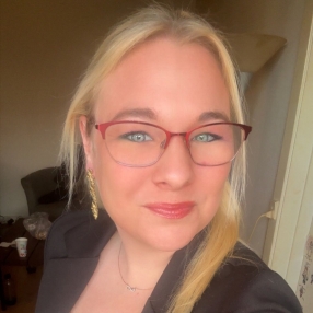Camilla, Babysitter i Ballerup