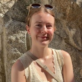 Elisabeth, Babysitter in København