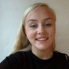 Babysitter Emma i Aarhus