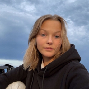 Isabella, Babysitter in Kerteminde