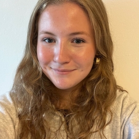 Laura, Babysitter i Kongens Lyngby