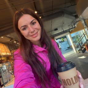 Simona, Babysitter i Tårnby