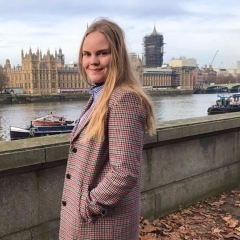 Babysitter Alberte May i Virum