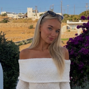 Amalie, Babysitter i Hjørring