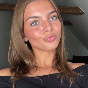 Clara, Babysitter i Svendborg