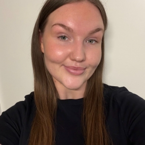 Cecilie, Babysitter i Hillerød
