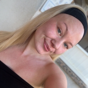 Zindy, Babysitter i Ballerup