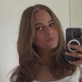 Melisa, Babysitter i Aarhus