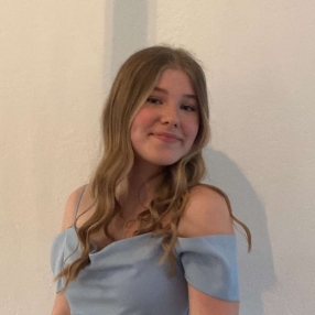 Freja, Babysitter i Kokkedal