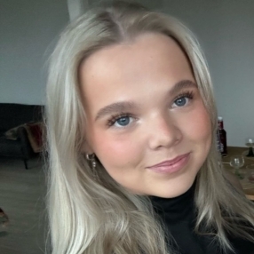 Nanna, Babysitter in Herning