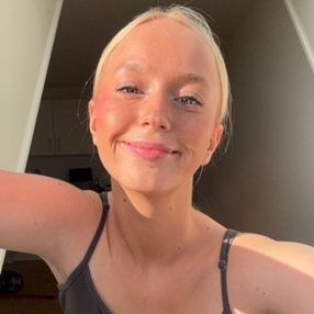 Hannah, Babysitter in Kastrup